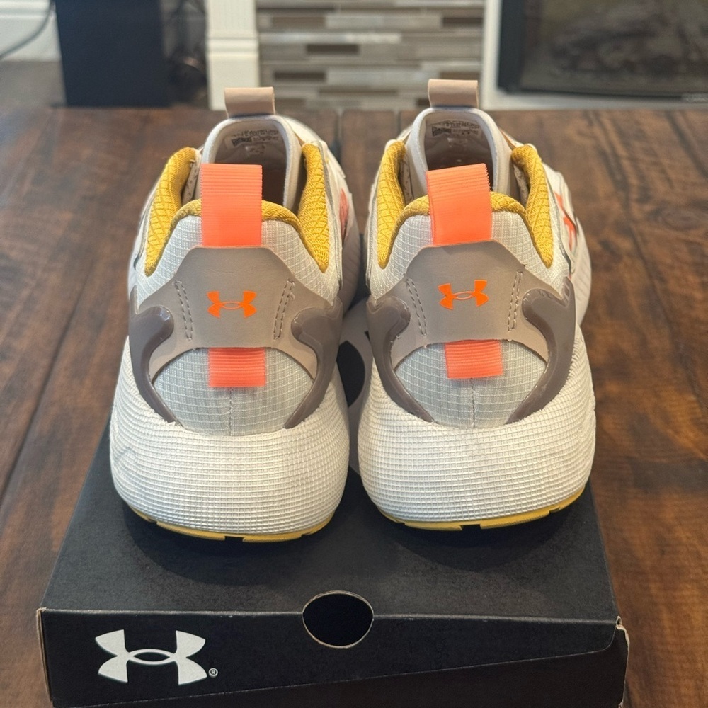 Under Armour HOVR Mega 2 Movement Unisex Sportstyle Shoe (NWOT) - Picture 3 of 11